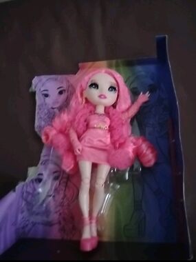 Rainbow High PRISCILLA PEREZ Fashion Doll Hot Pink 2023 -NEW Torn Open Inc. Pkg.